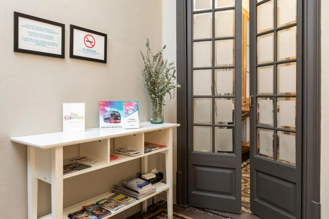 Casa Maca Guest House Barcellona 2*,